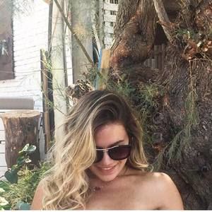 Meet your Posher, Zeynep bicem